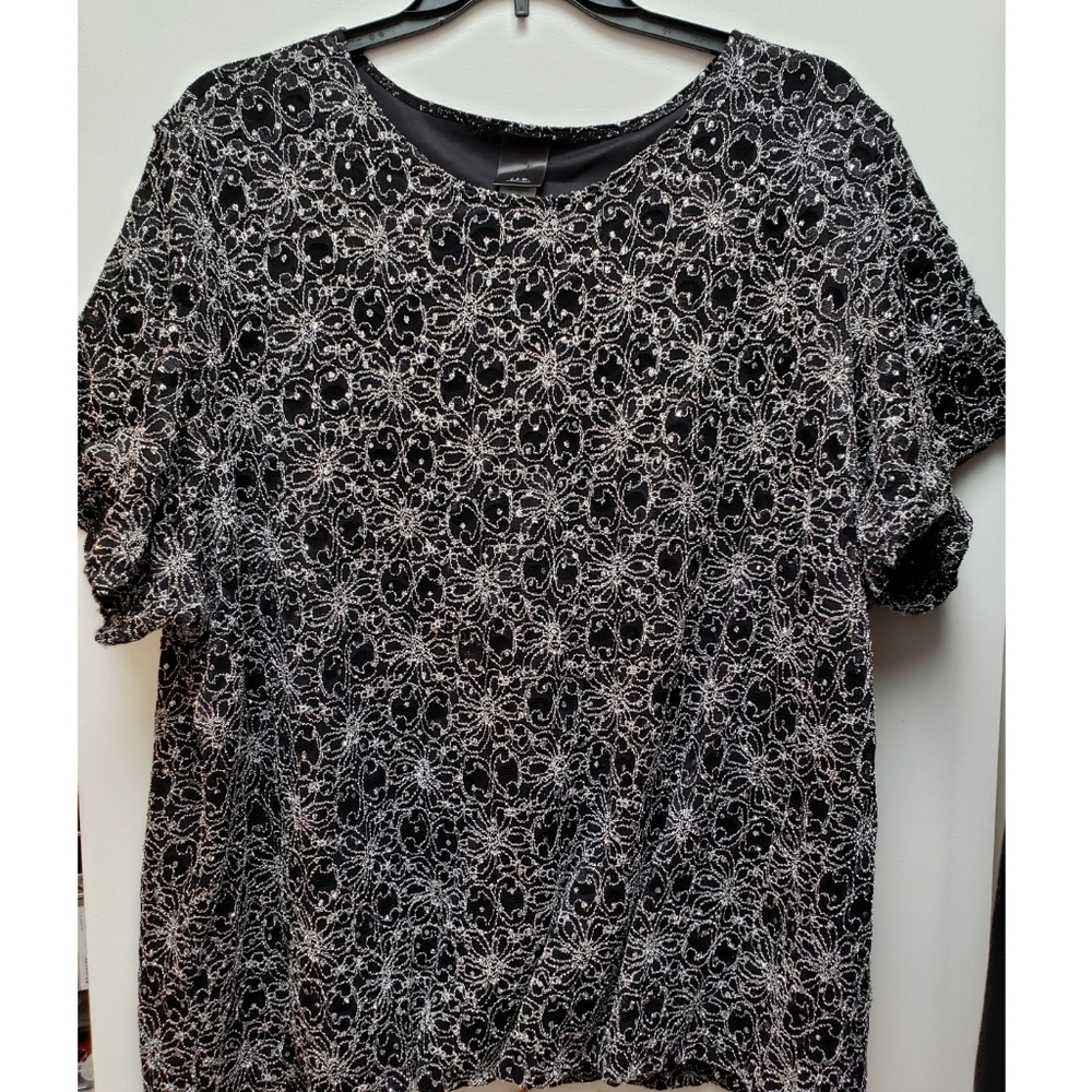 Sparkly black women's shirt-silver sparkles